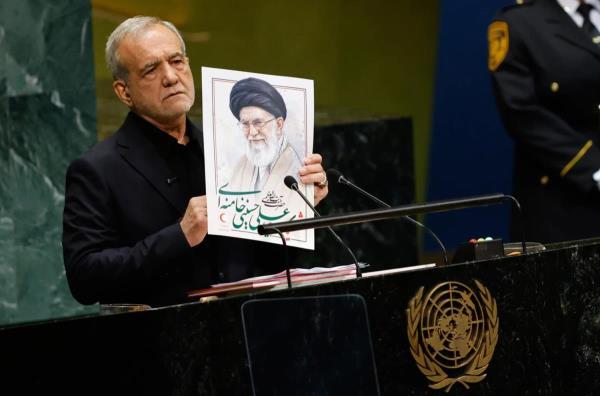 Iran tuyên bố không cúi đầu, đặt điều kiện mở lại eo biển Hormuz