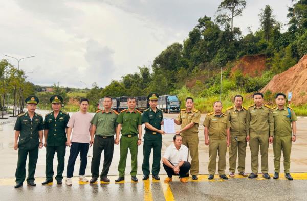 Truy bắt đối tượng truy nã đặc biệt nguy hiểm tại Lào