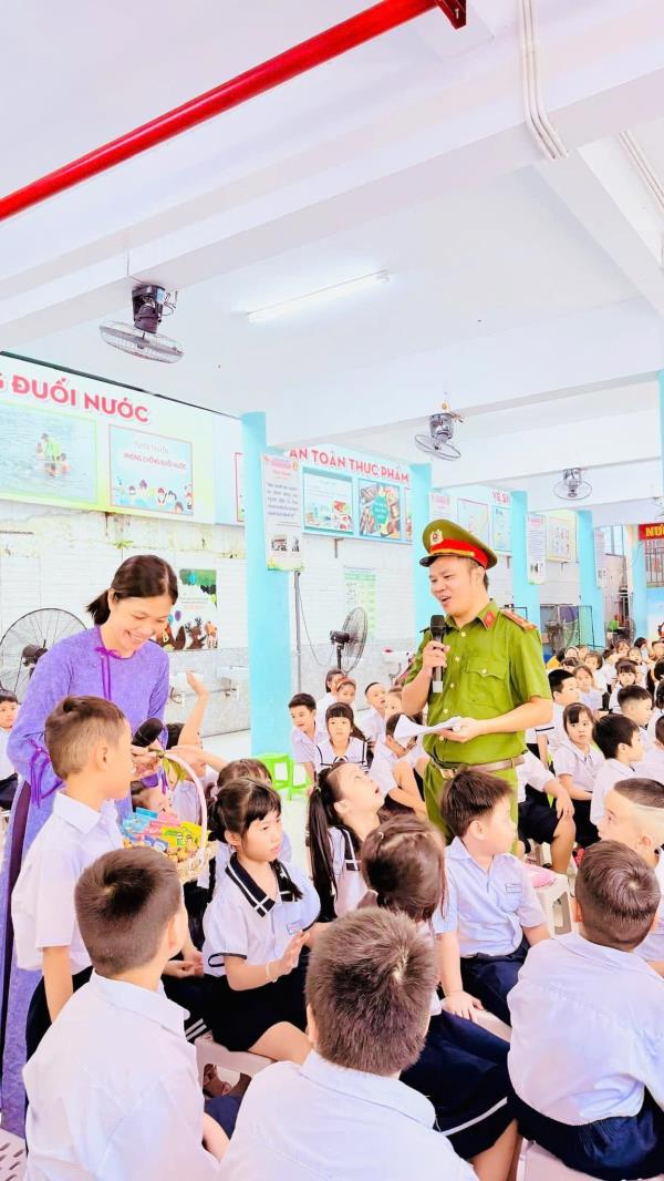 Công an phường Hải Châu đẩy mạnh tuyên truyền pháp luật tại các cơ sở giáo dục