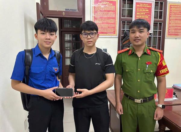 Gương sáng tuổi trẻ