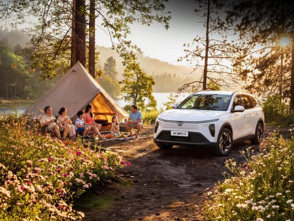 VF MPV 7 giá còn 682,5 triệu đồng: Ưu đãi mua xe đi cùng quyền lợi dài hạn