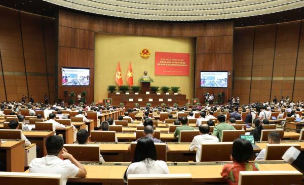 Đưa nghị quyết vào cuộc sống, không để học nghị quyết thành thủ tục
