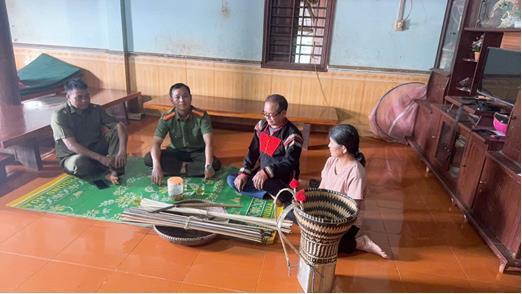 Dựa vào dân để bảo đảm an ninh trật tự cơ sở