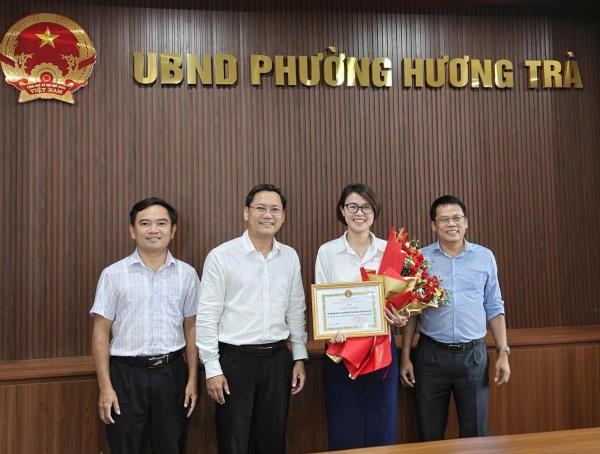 Khen thưởng tập thể, cá nhân có thành tích xuất sắc trong giải ngân vốn đầu tư công