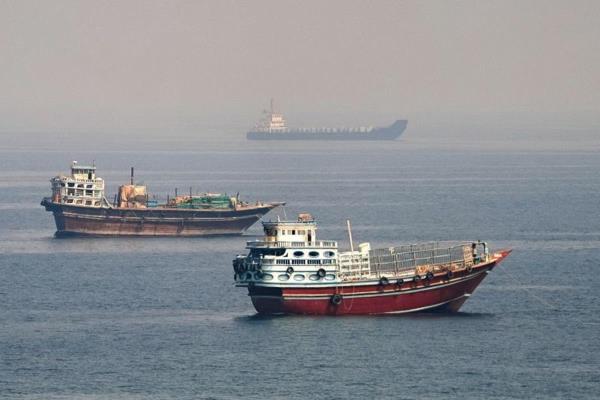 Iran cảnh báo đáp trả mạnh hơn, căng thẳng tại eo biển Hormuz leo thang