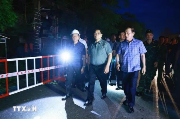 Thủ tướng làm việc với tỉnh Quảng Ninh về công tác khắc phục hậu quả bão số 3