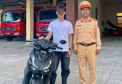 Ngựa về với chủ