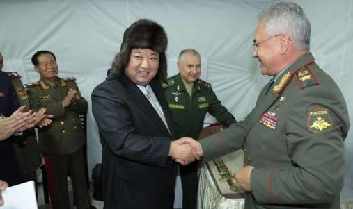 Nga, Triều Tiên thảo luận về tăng cường hợp tác quân sự