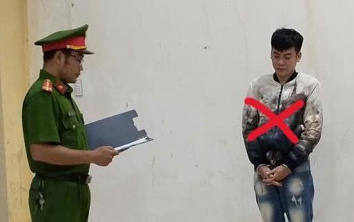Truy nhanh đạo chích chôm táo khuyết