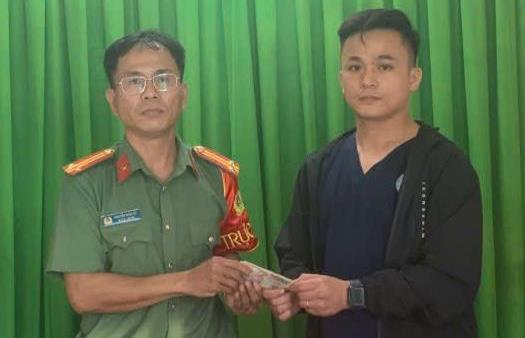 Trao trả tài sản cho người đánh rơi