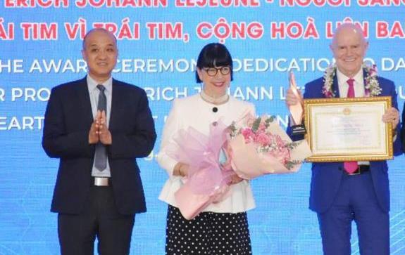 Đà Nẵng sẽ khen thưởng tổ chức, cá nhân nước ngoài đóng góp cho thành phố