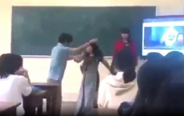 Vì sao tạm thu hồi quyết định kỷ luật với nữ giáo viên bị đồng nghiệp khóa tay đưa ra khỏi lớp?