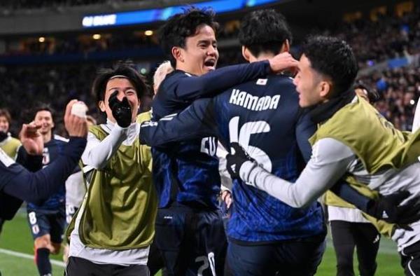 Nhật Bản giành vé đầu tiên của châu Á dự World Cup 2026