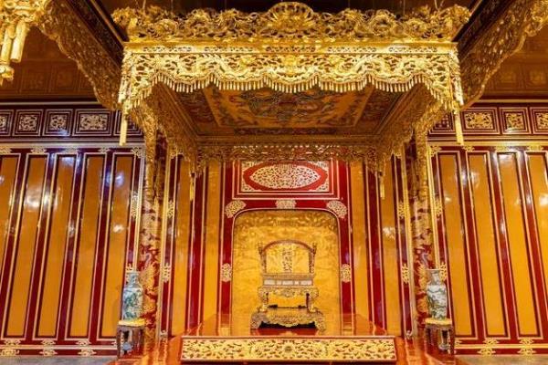 Kiểm điểm tổ chức, cá nhân để xảy ra vụ việc bảo vật quốc gia Ngai vua triều Nguyễn bị phá hoại