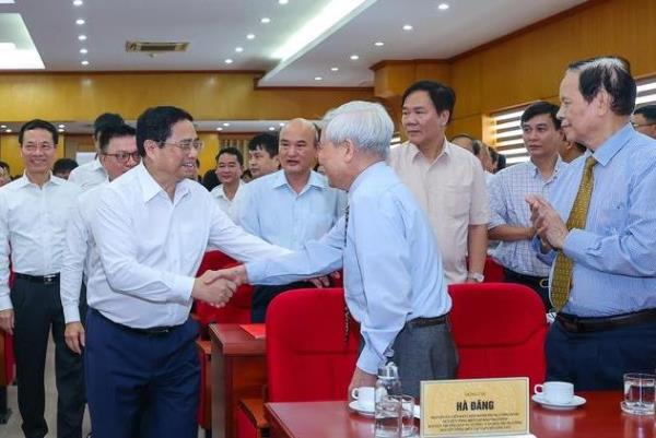 Tạo điều kiện để báo chí tự lực vươn lên