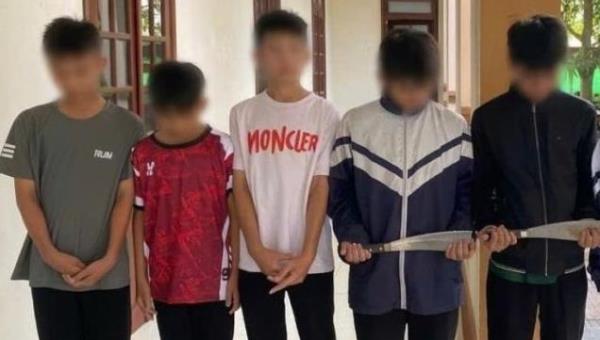 Ngăn chặn học sinh kéo bè đánh nhau