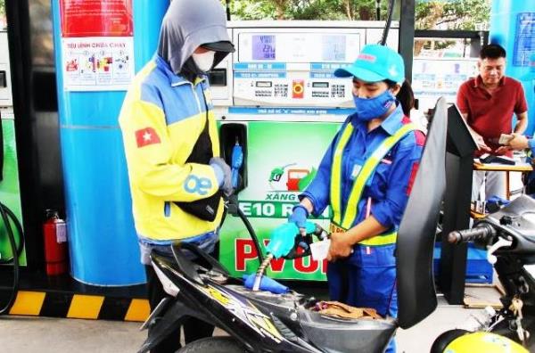 Đẩy nhanh chuyển đổi sang kinh doanh xăng sinh học