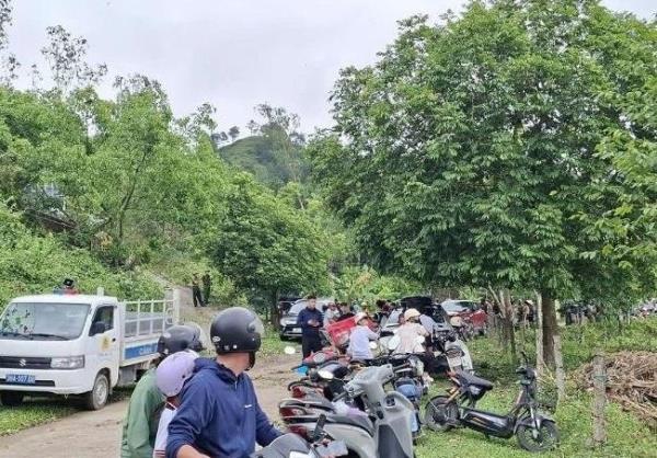 Phát hiện thi thể nam giới trên núi