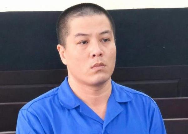 Giải quyết mâu thuẫn tình cảm bằng dao, lãnh 13 năm tù