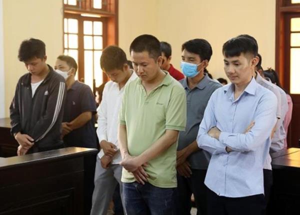 Từ tấm bằng tốt nghiệp đại học giả truy ra đường dây làm giả giấy tờ liên tỉnh