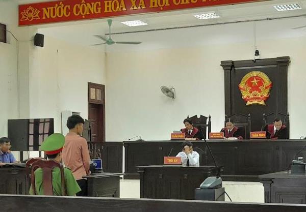 Giật dế bên đường