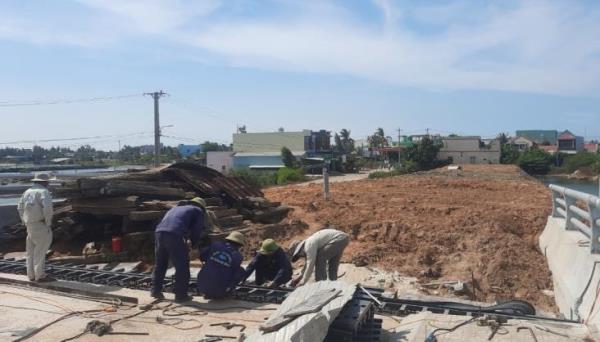 Chậm giải phóng mặt bằng, cầu Tam Giang đứng bánh suốt 6 năm