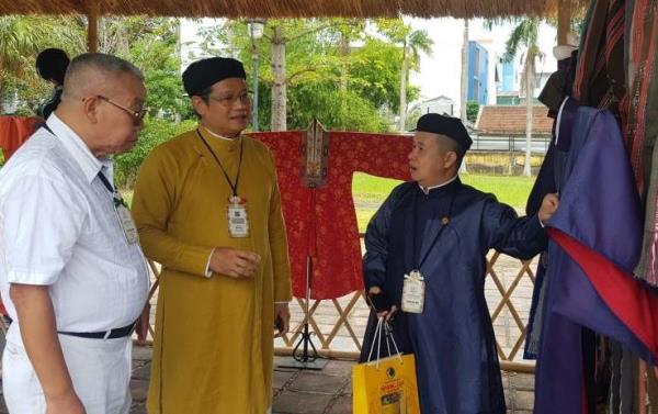 Huế tổ chức trưng bày không gian áo dài tại Cung An Định