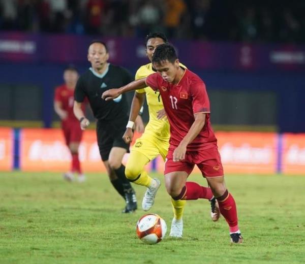 U22 Việt Nam - U22 Thái Lan: Phi đội 2 xuất kích?