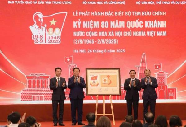 Phát hành bộ tem đặc biệt kỷ niệm 80 năm Quốc khánh