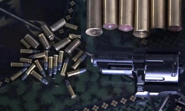 Triệt phá đường dây mua bán vũ khí quân dụng liên tỉnh