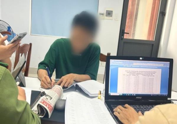 Phá đường dây mua bán tài khoản ngân hàng có nhân viên ngân hàng tiếp tay