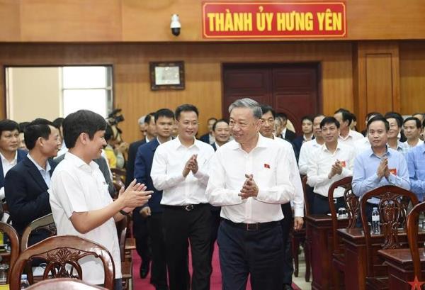 Tinh gọn bộ máy đòi hỏi sự hy sinh của cán bộ, đảng viên