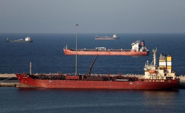 Tổng thống Trump kêu gọi điều tàu chiến tới eo biển Hormuz