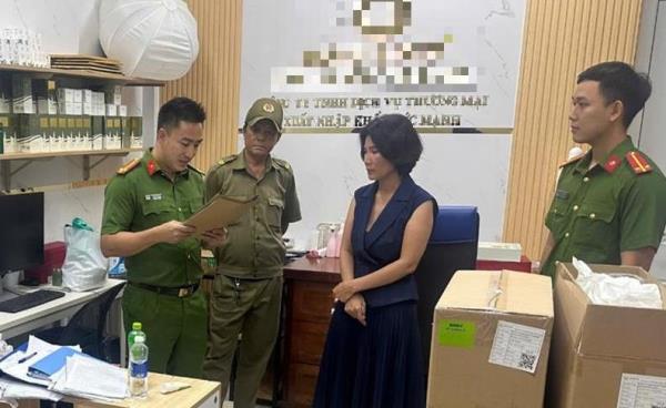 Đổi dung mạo vẫn không thoát được tội