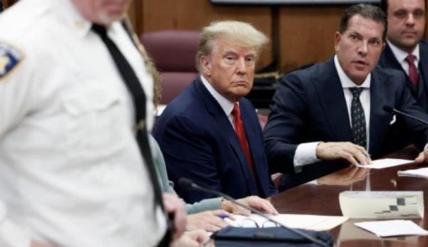 Ông Trump phản ứng gay gắt việc bị truy tố