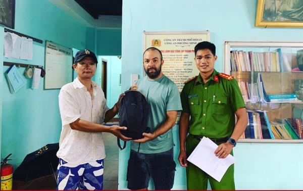 Tìm tài sản thất lạc cho du khách