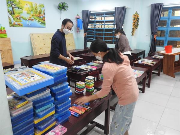 Ngành Giáo dục Đà Nẵng khẩn trương khắc phục hậu quả sau lũ để ổn định việc dạy-học