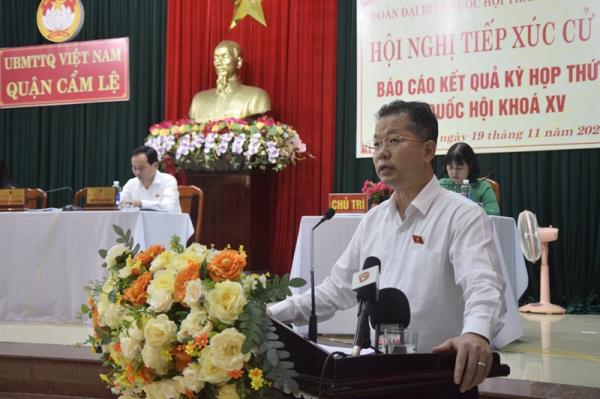 Bí thư Thành uỷ, Trưởng Đoàn đại biểu Quốc hội Nguyễn Văn Quảng tiếp xúc cử tri quận Cẩm Lệ