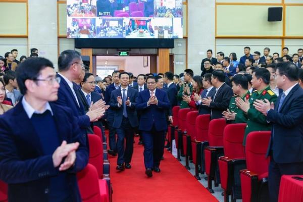 Lĩnh vực thông tin, truyền thông có vị trí quan trọng và ngày càng cần thiết