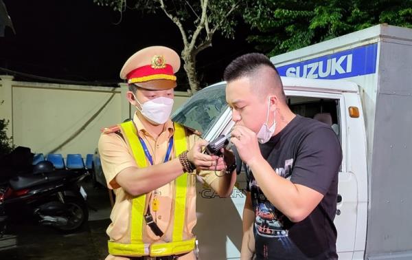 Quyết liệt xử lý các hành vi vi phạm trật tự an toàn giao thông