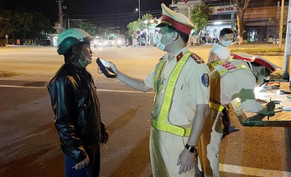 Xử lý nghiêm các hành vi dẫn đến tai nạn giao thông