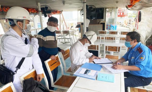 Tăng cường kiểm tra, xử lý các vi phạm trong hoạt động giao thông thủy nội địa