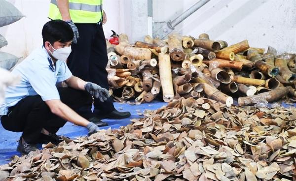 Tăng cường đấu tranh chống buôn lậu, gian lận thương mại và hàng giả