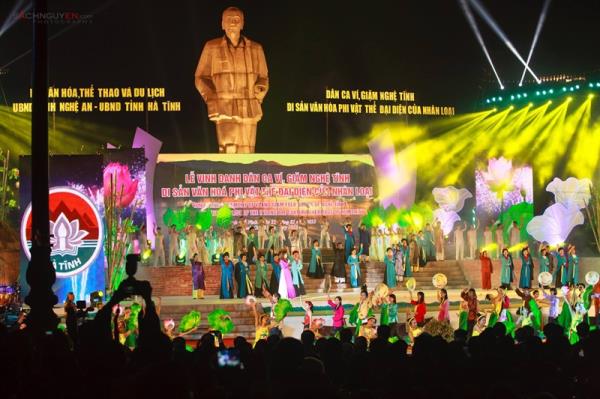 Liên hoan Tuồng và Dân ca kịch toàn quốc gắn với Lễ hội Làng Sen 2022