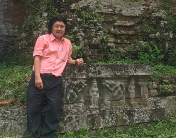 Tháng 5 ở tháp cổ Chiên Đàn