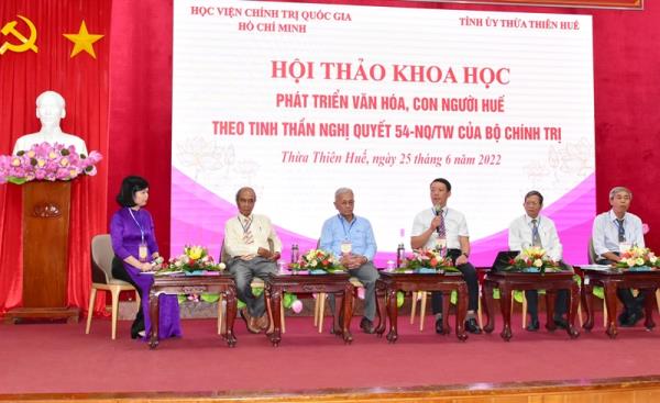 Phát triển văn hóa, con người Huế theo tinh thần Nghị quyết của Bộ Chính trị