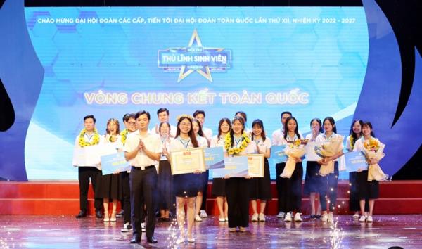 Nguyễn Thị Châu Anh đoạt danh hiệu Thủ lĩnh Sinh viên toàn quốc 2022