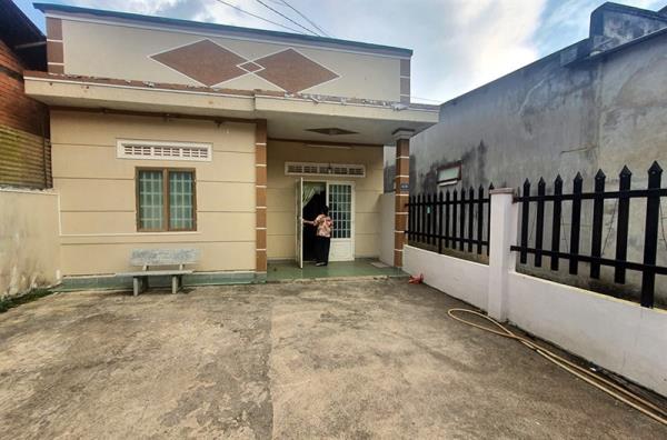 Thông tin thêm về vụ: Người điều trị trẻ tự kỷ dùng củi thiêu thi thể bé trai: Mất con vì tin lang băm