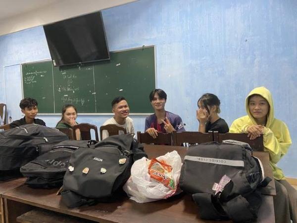 Các Trường Đại học ở Huế mở cửa cho sinh viên tránh bão