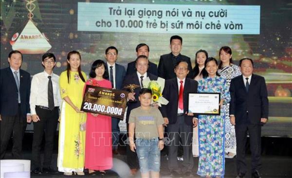10 công trình tiêu biểu được trao Giải Thành tựu y khoa Việt Nam năm 2022